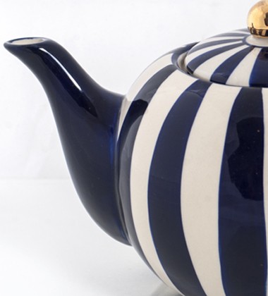 TEAPOT BY THE SEA